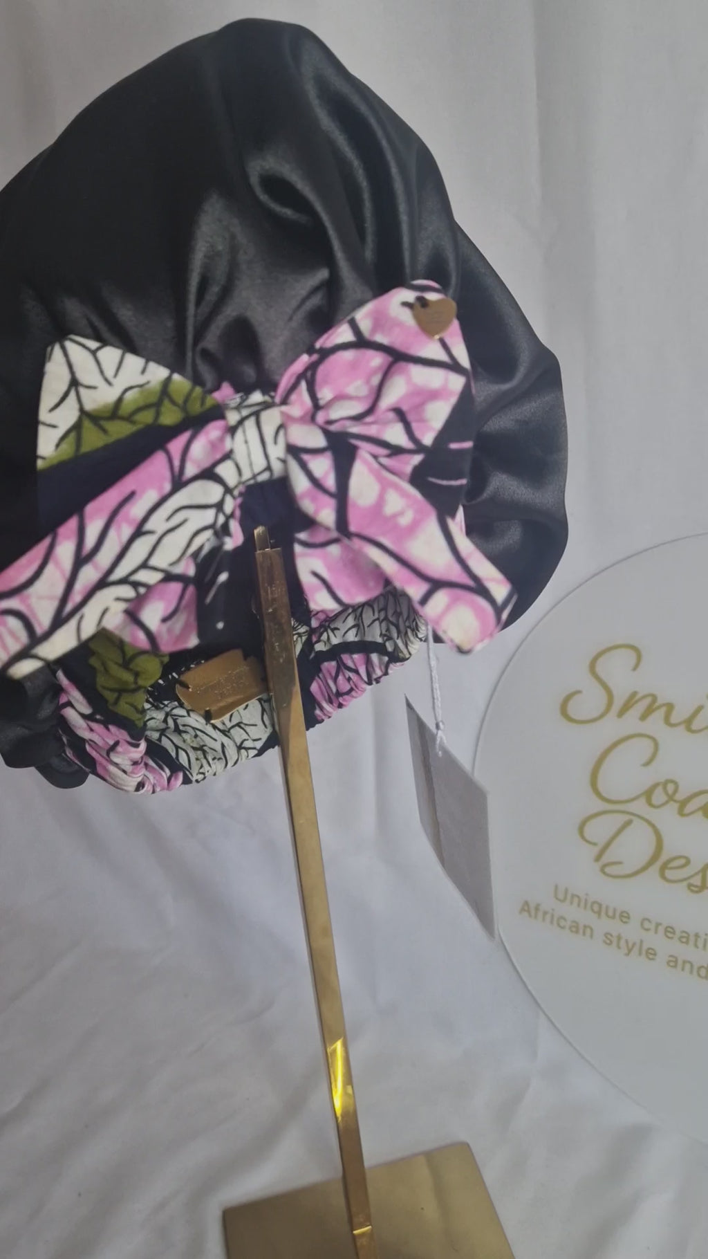 African Waxprint / Satin Bonnet (229kr)