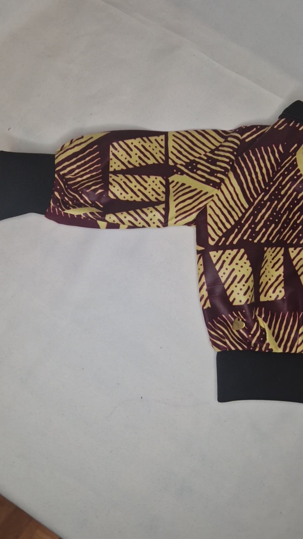 African waxprint Baby Tracksuit(559kr)