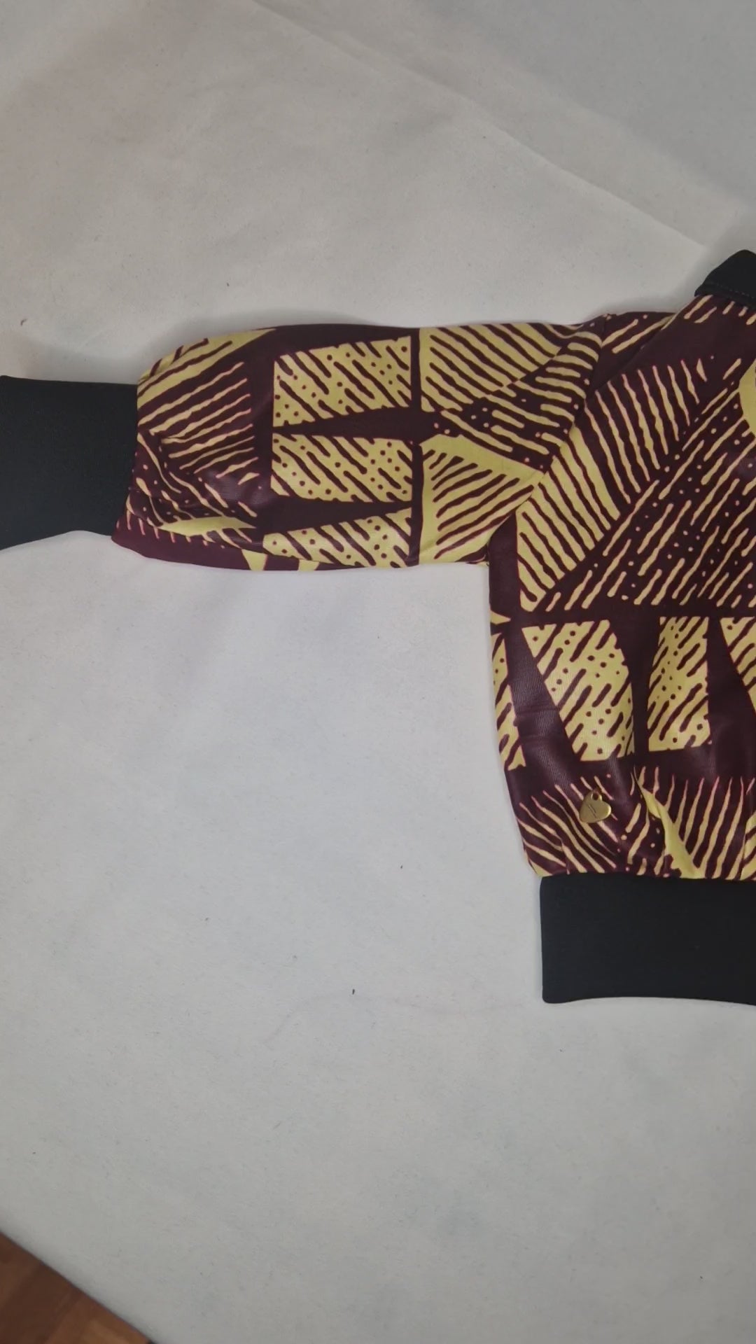 African waxprint Baby Tracksuit(559kr)