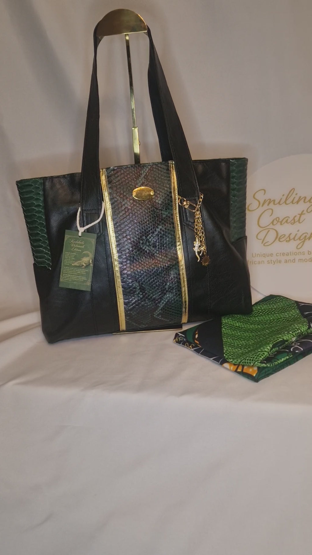 Crocodileprint/Vegan Leather -Shopper bag (1295 kr)