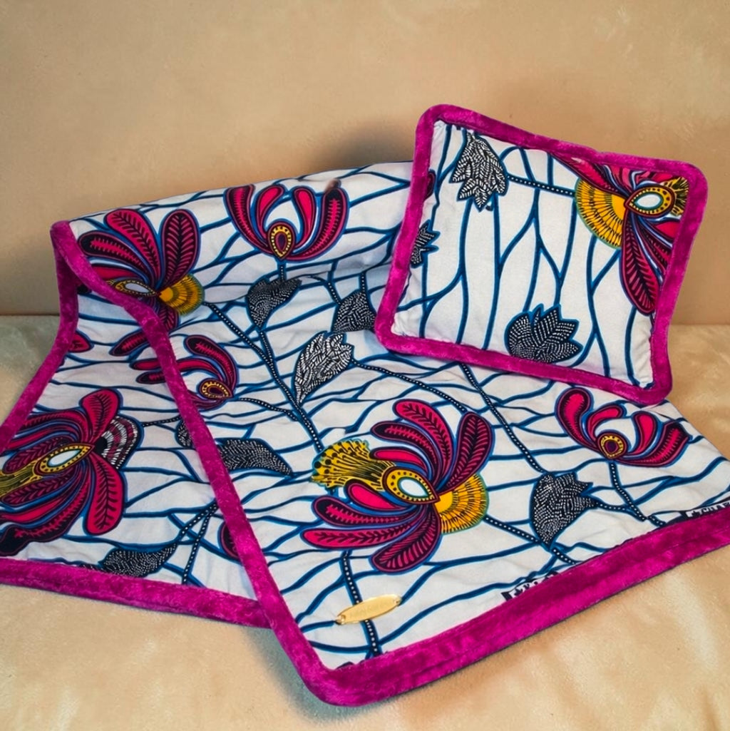 African waxprint/Baby Stroller Set (995 kr)