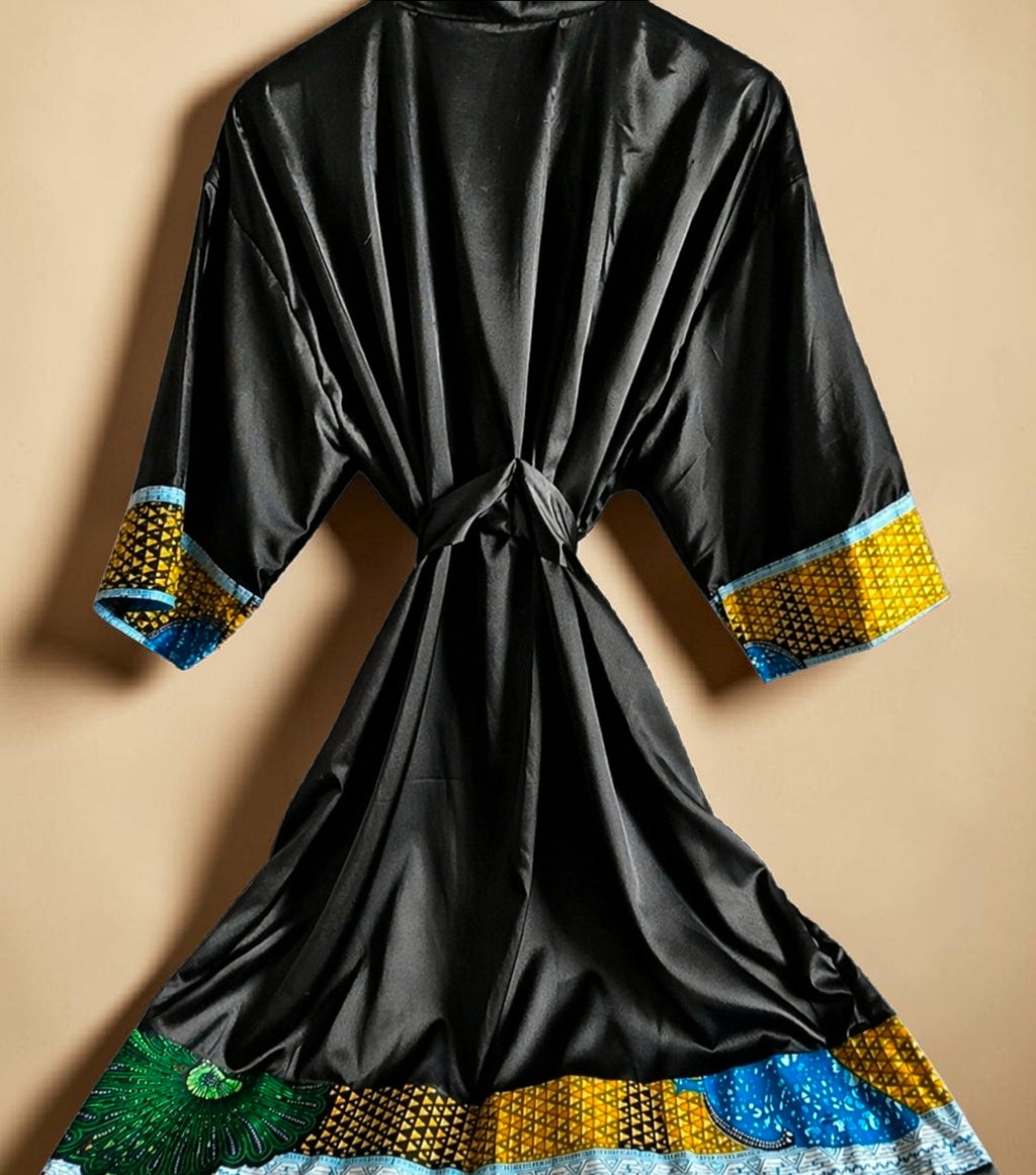 African Waxprint/Black Satin Robe(699 kr)