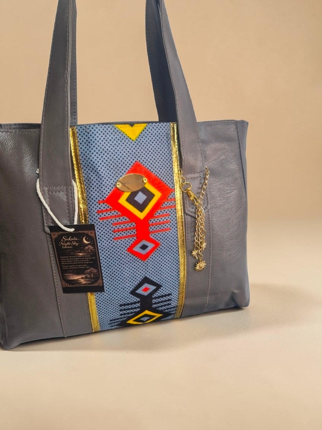 African waxprint/Vegan Leather  Shopper Bag (995 kr)