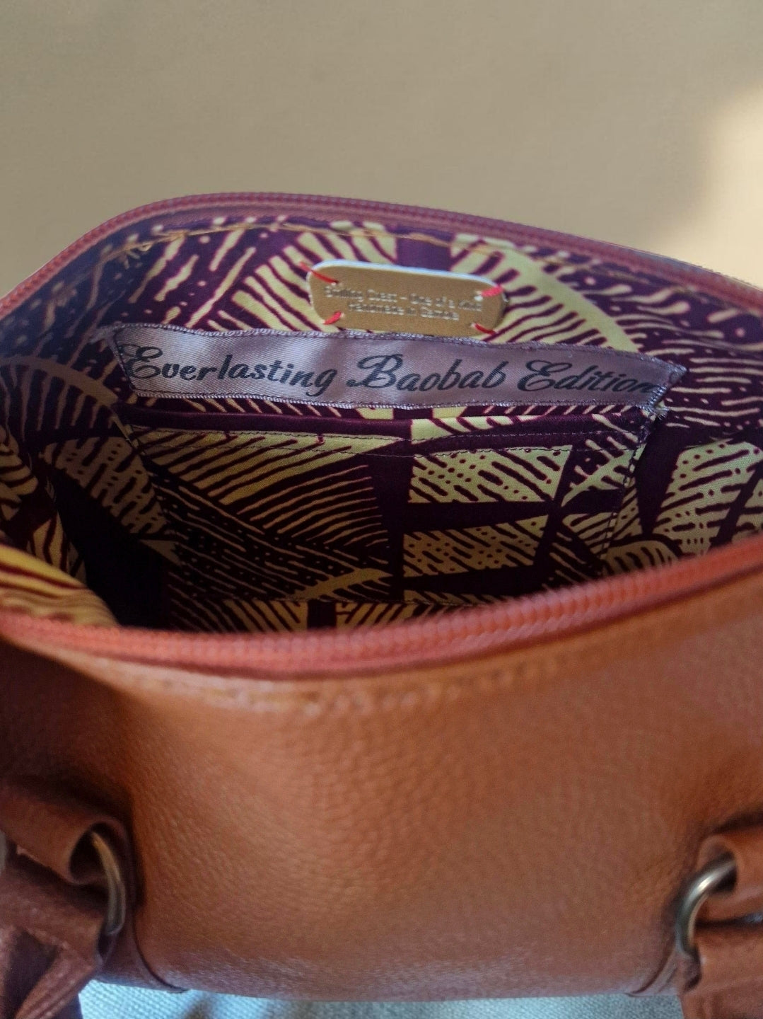 African waxprint/Vegan lether barrel bag(1295 kr)