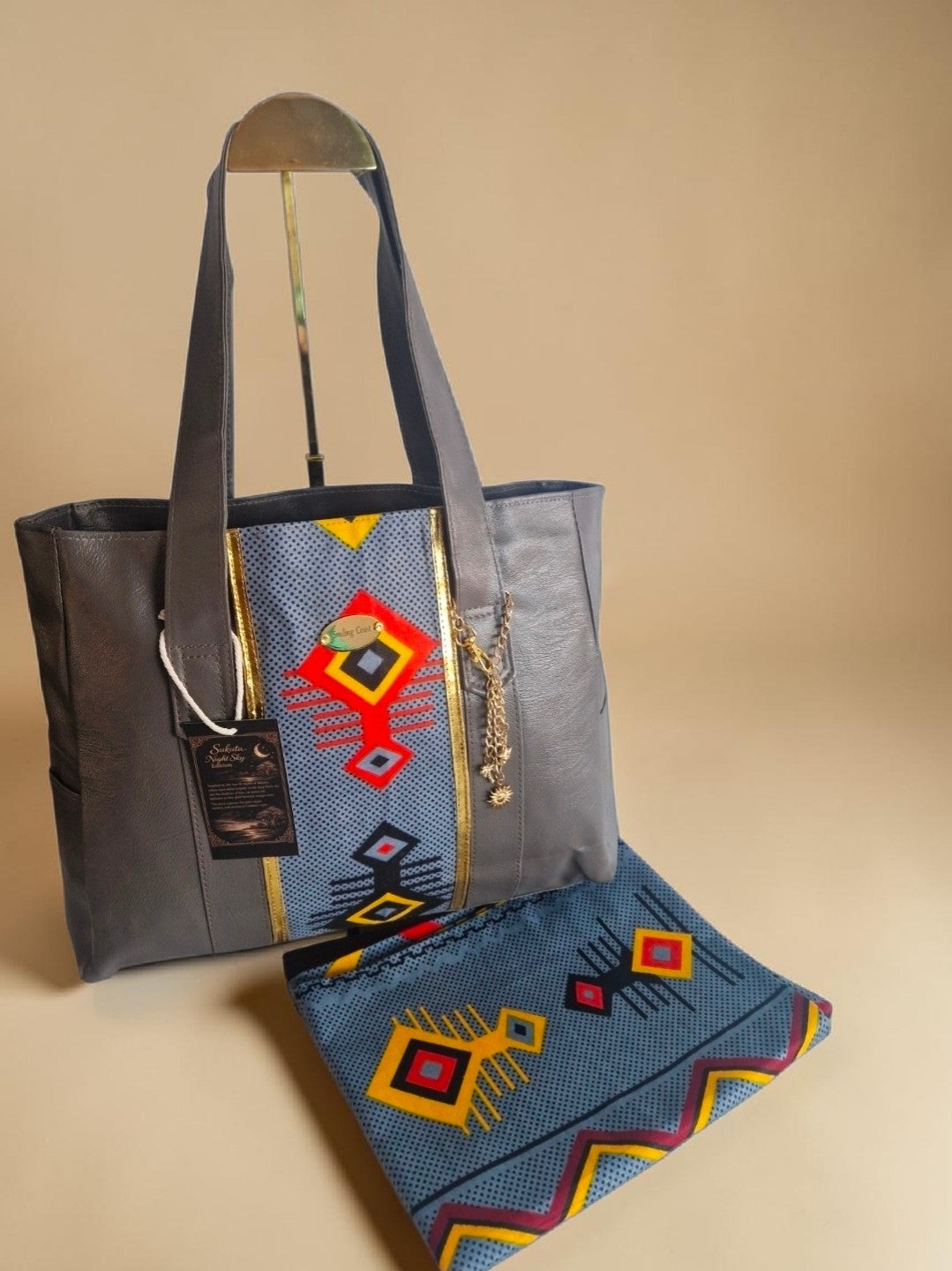 African waxprint/Vegan Leather  Shopper Bag (995 kr)