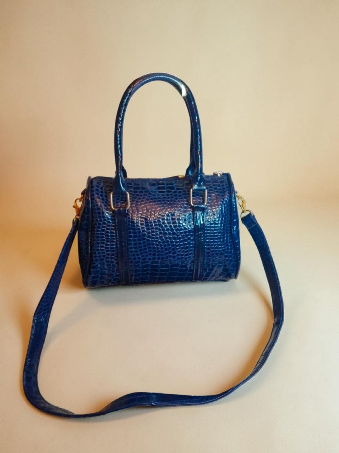 African Wax Print/Vegan leather Barrel Bag (895 kr)