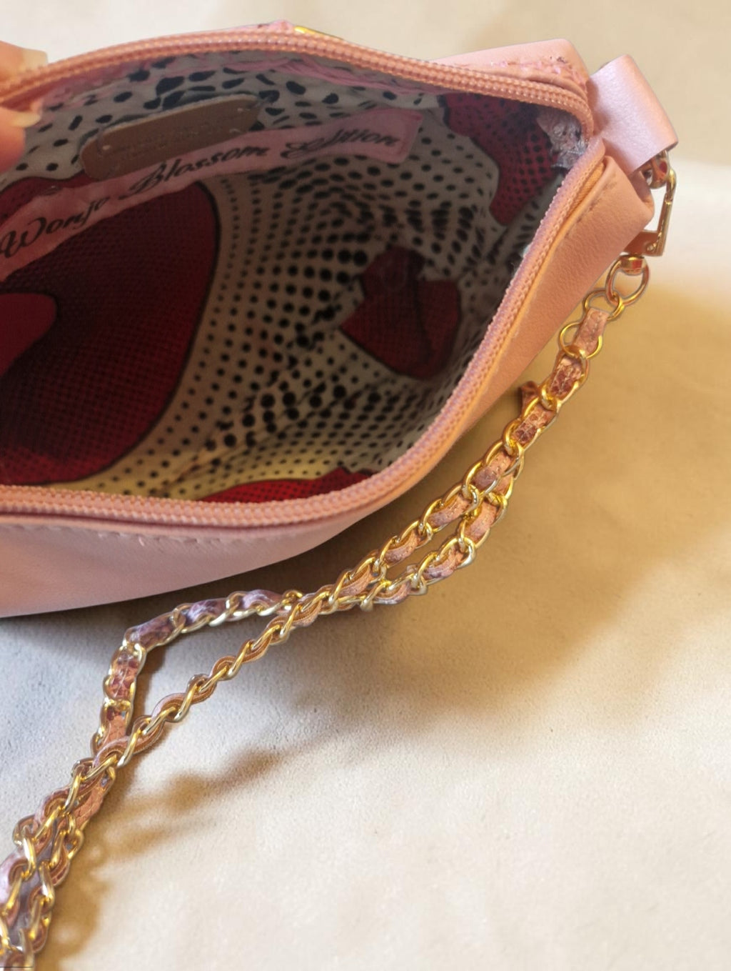 Pink snake crossbody bag (695 kr)