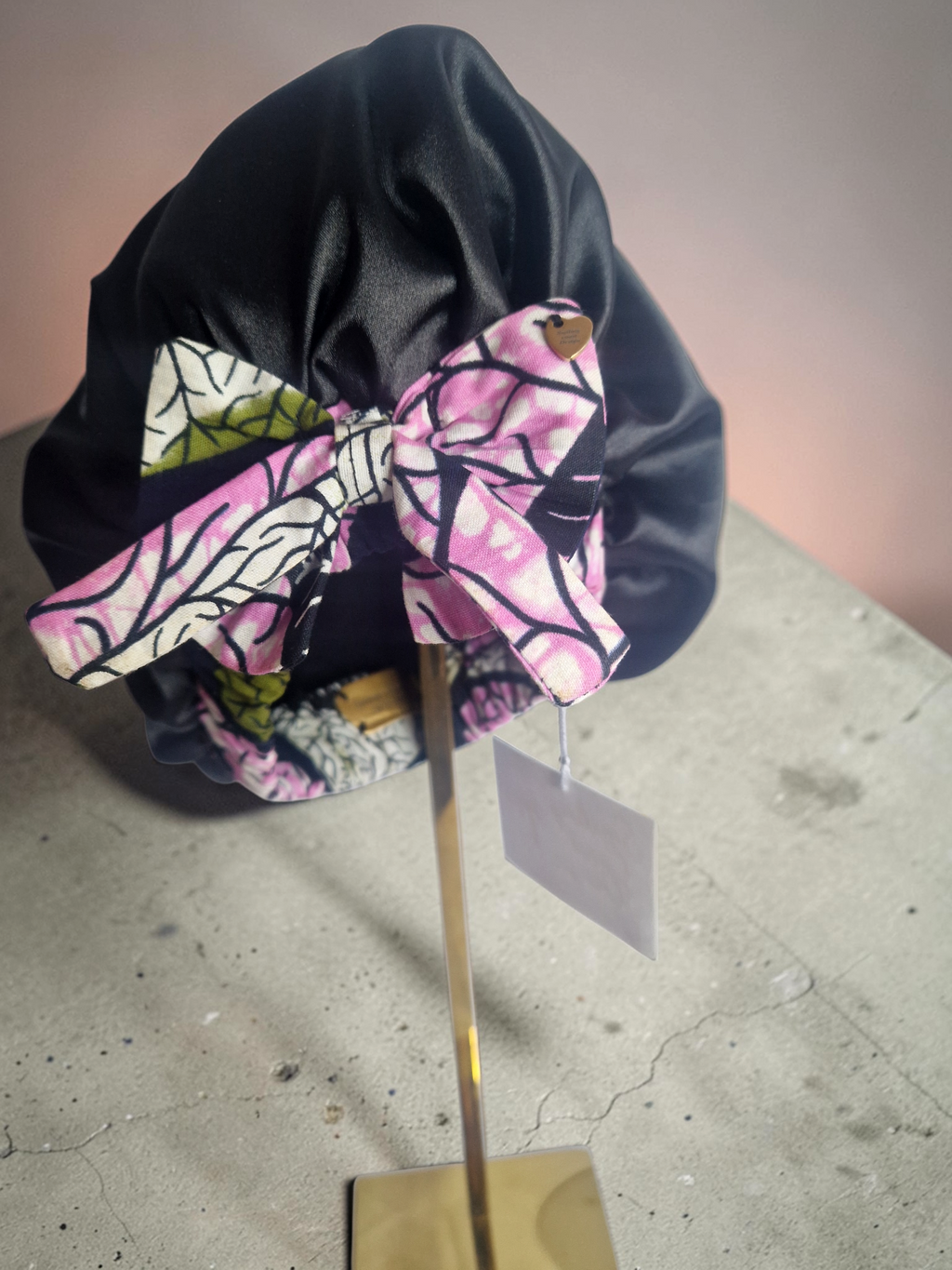 African Waxprint / Satin Bonnet (229kr)