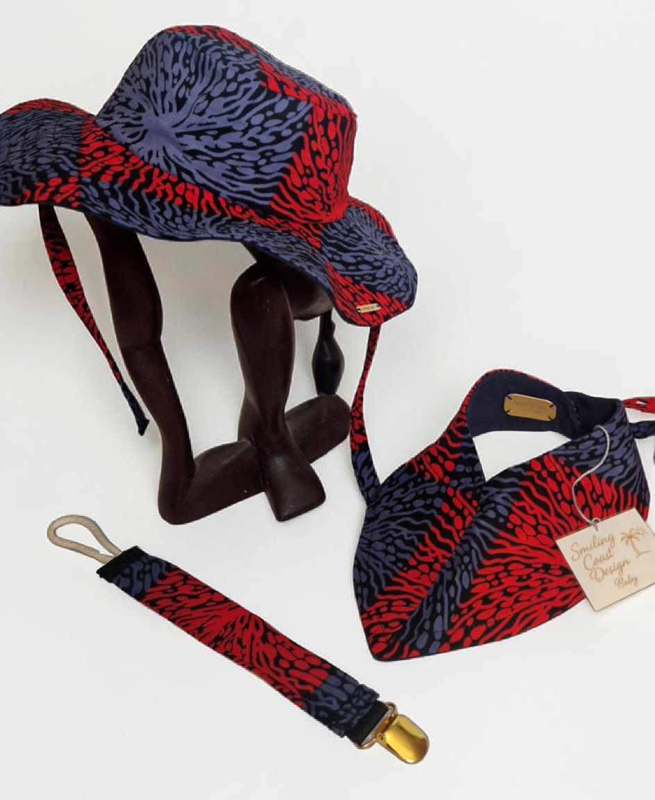 African Wax Print Baby Set – Sun Hat, Bib & Pacifier Clip (499 kr)