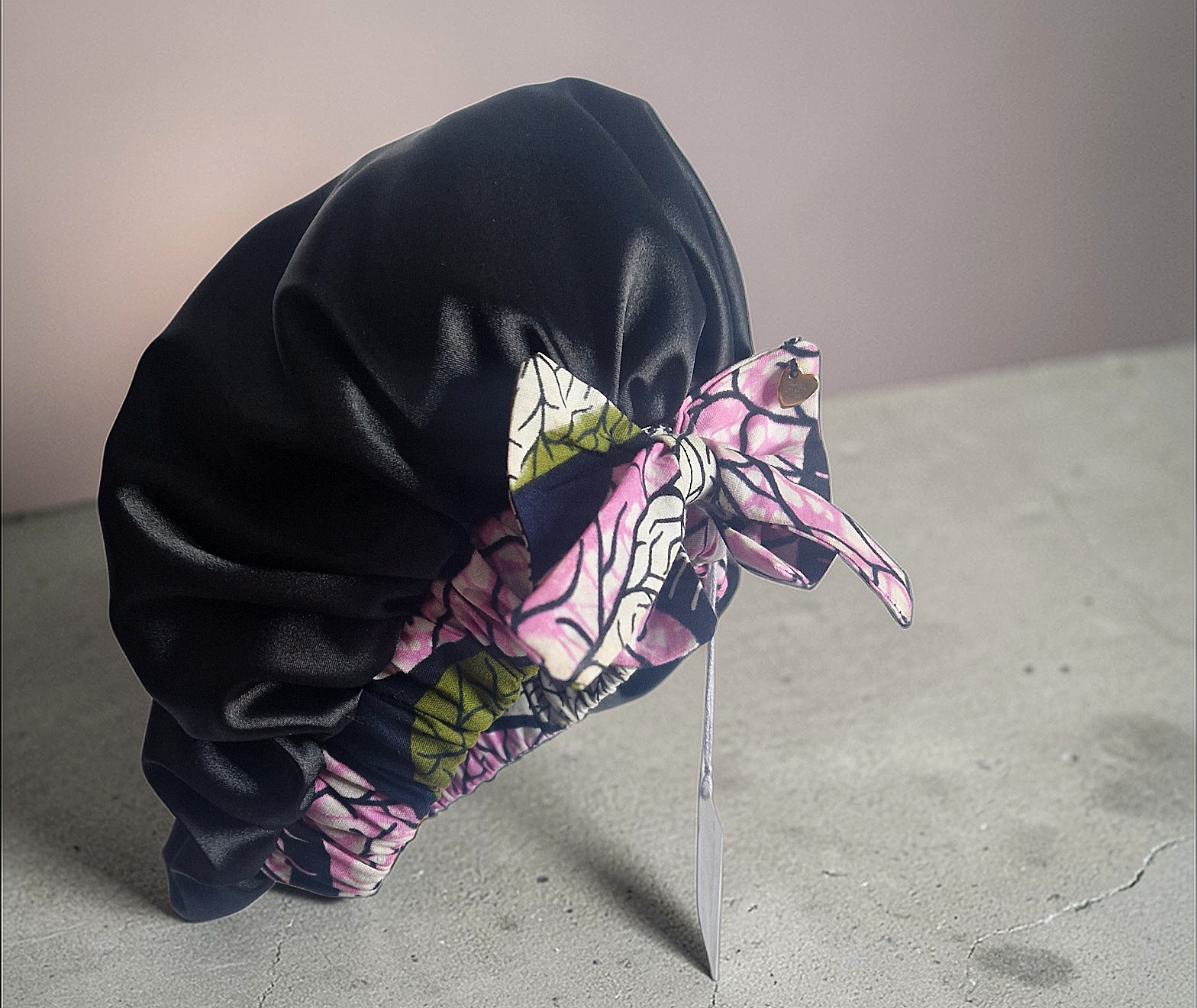 African Waxprint / Satin Bonnet (229kr)