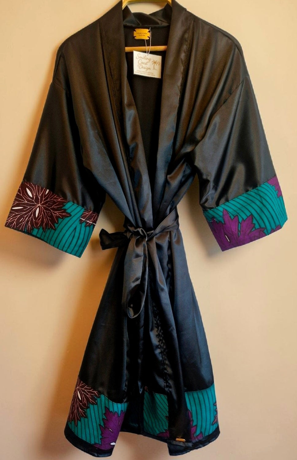 African Waxprint/Black Satin Robe (699 kr)