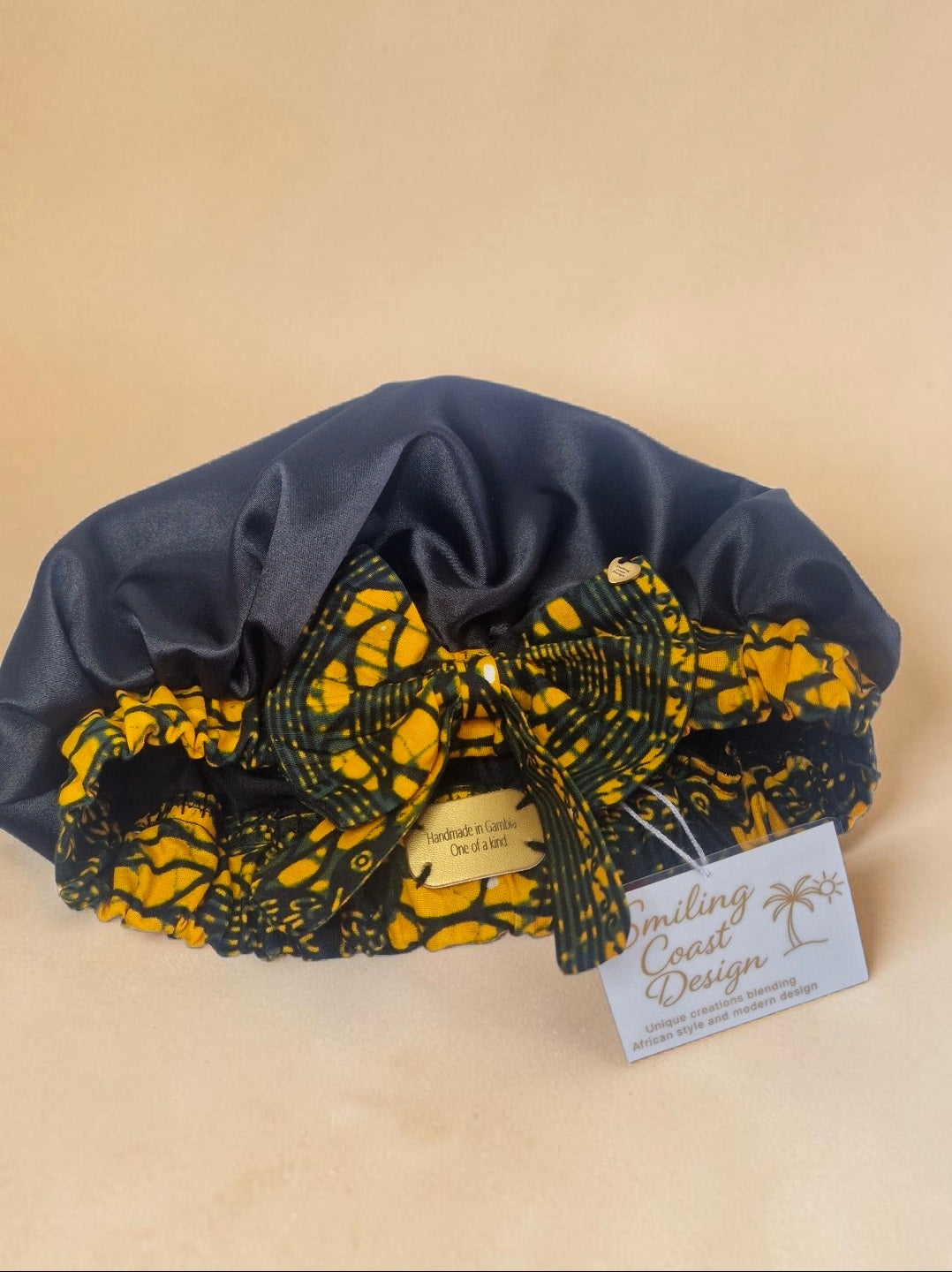 African Waxprint / Satin Bonnet (229kr)