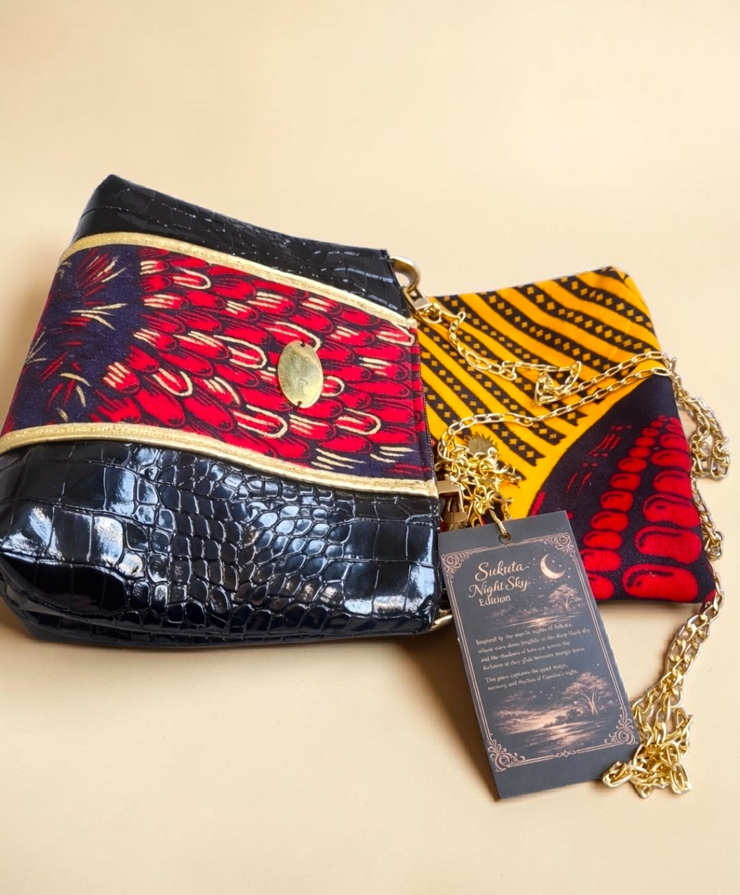 African waxprint & Croco Crossbody Bag (695kr)