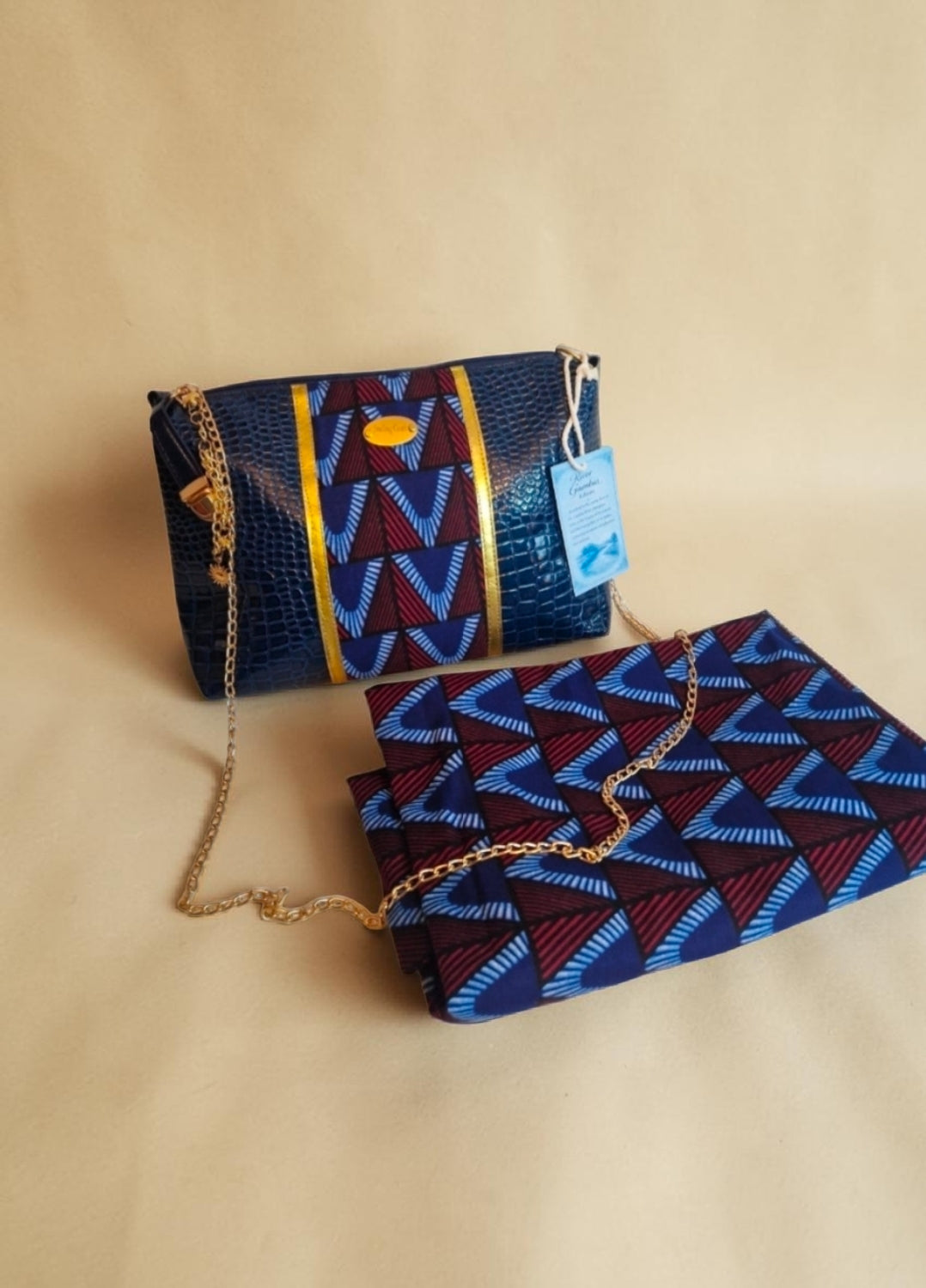 African Wax Print/ Vegan leather Crossbody Bag (795 kr)