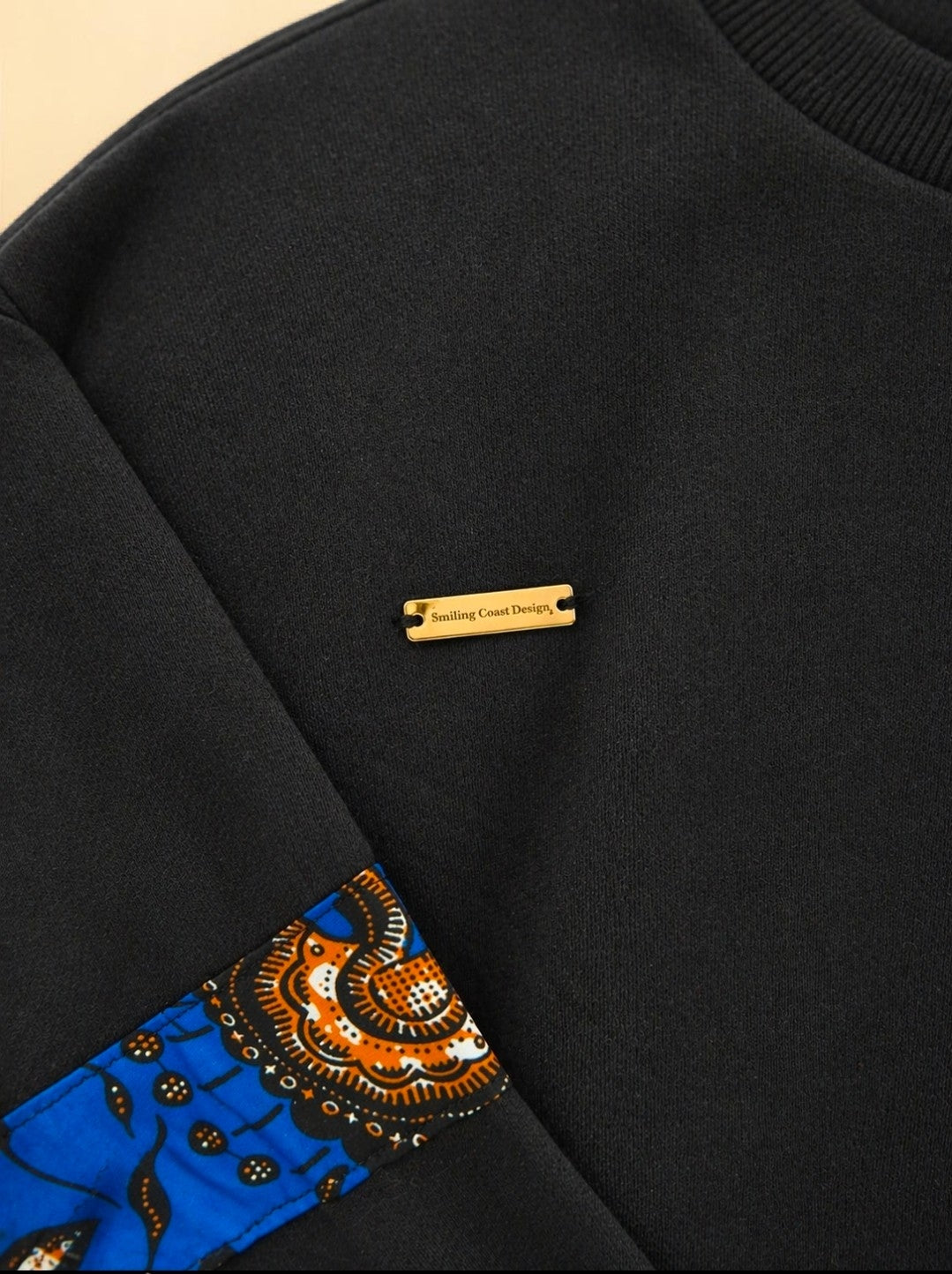 African Waxprint Sweatshirt Size M (895 kr)