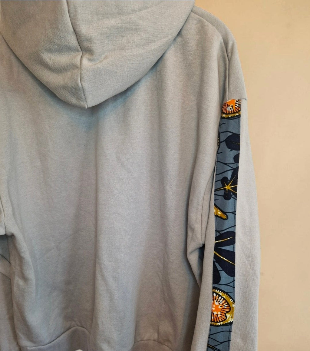 African Waxprint Hoodie Size L (799 kr)