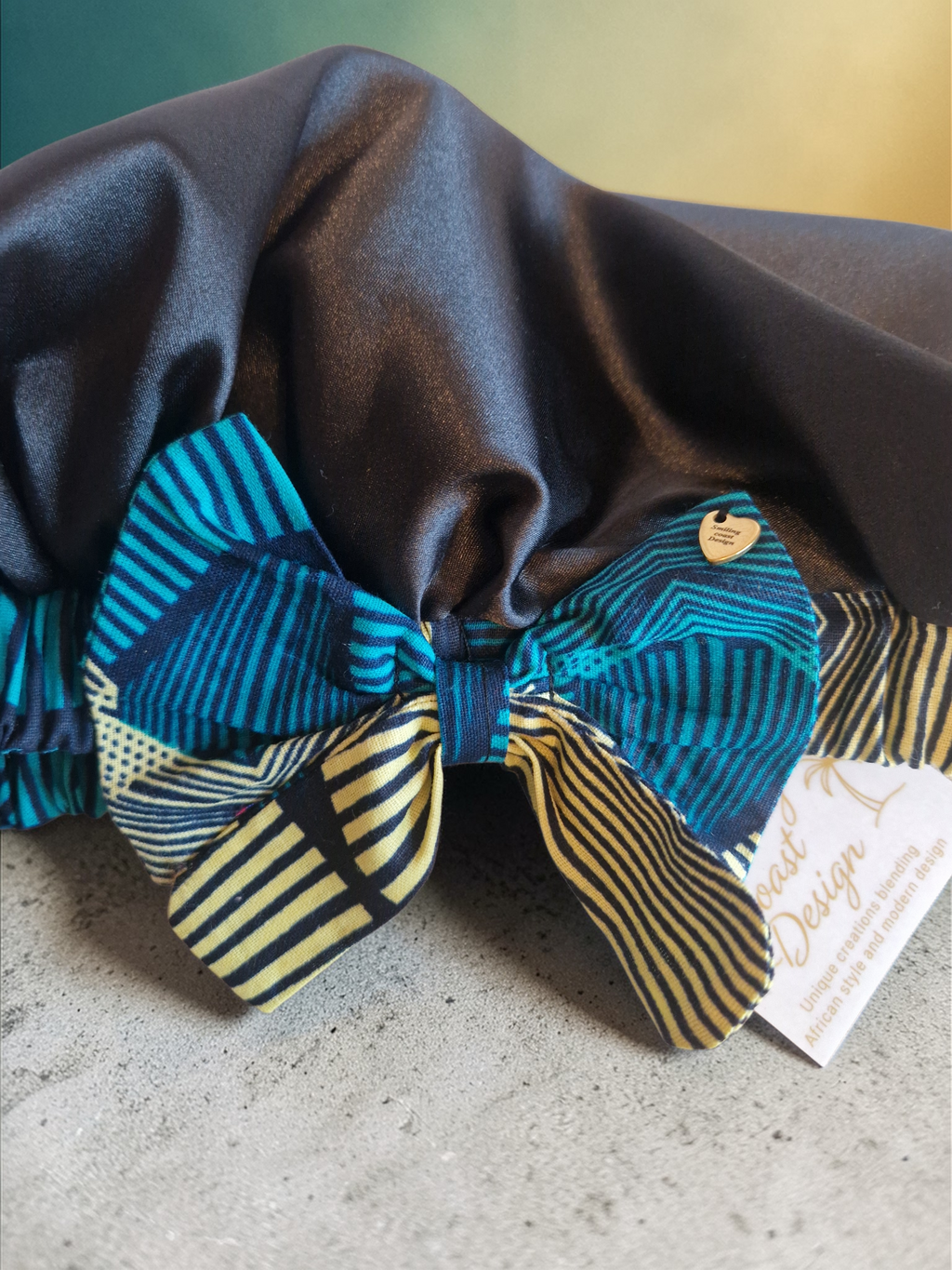 African Waxprint / Satin Bonnet (229kr)