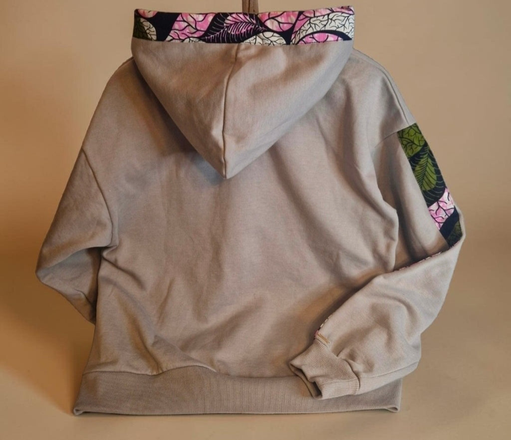 African Waxprint Hoodie Size XS (799 kr)