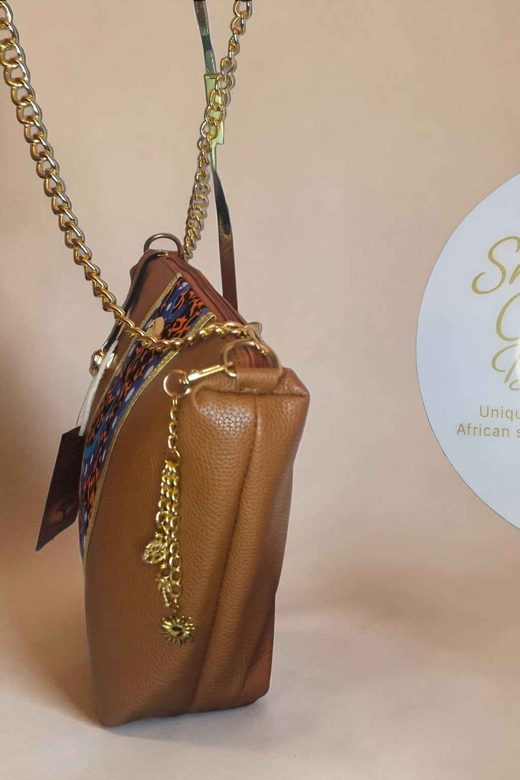 African waxprint/Vegan Leather Shoulder Bag (995 kr)