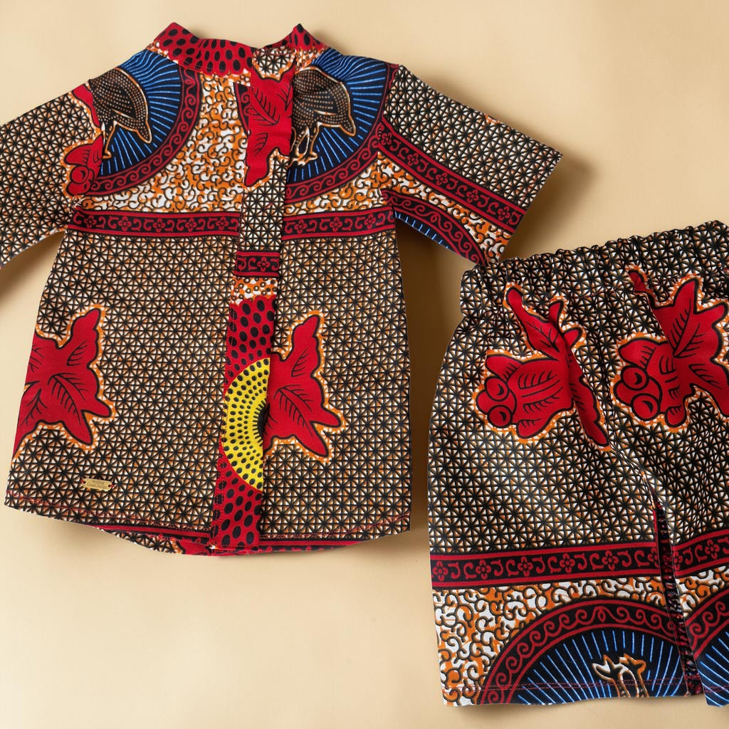 African Wax Print Shirt & Shorts Set – 12–18 Months(549 kr)