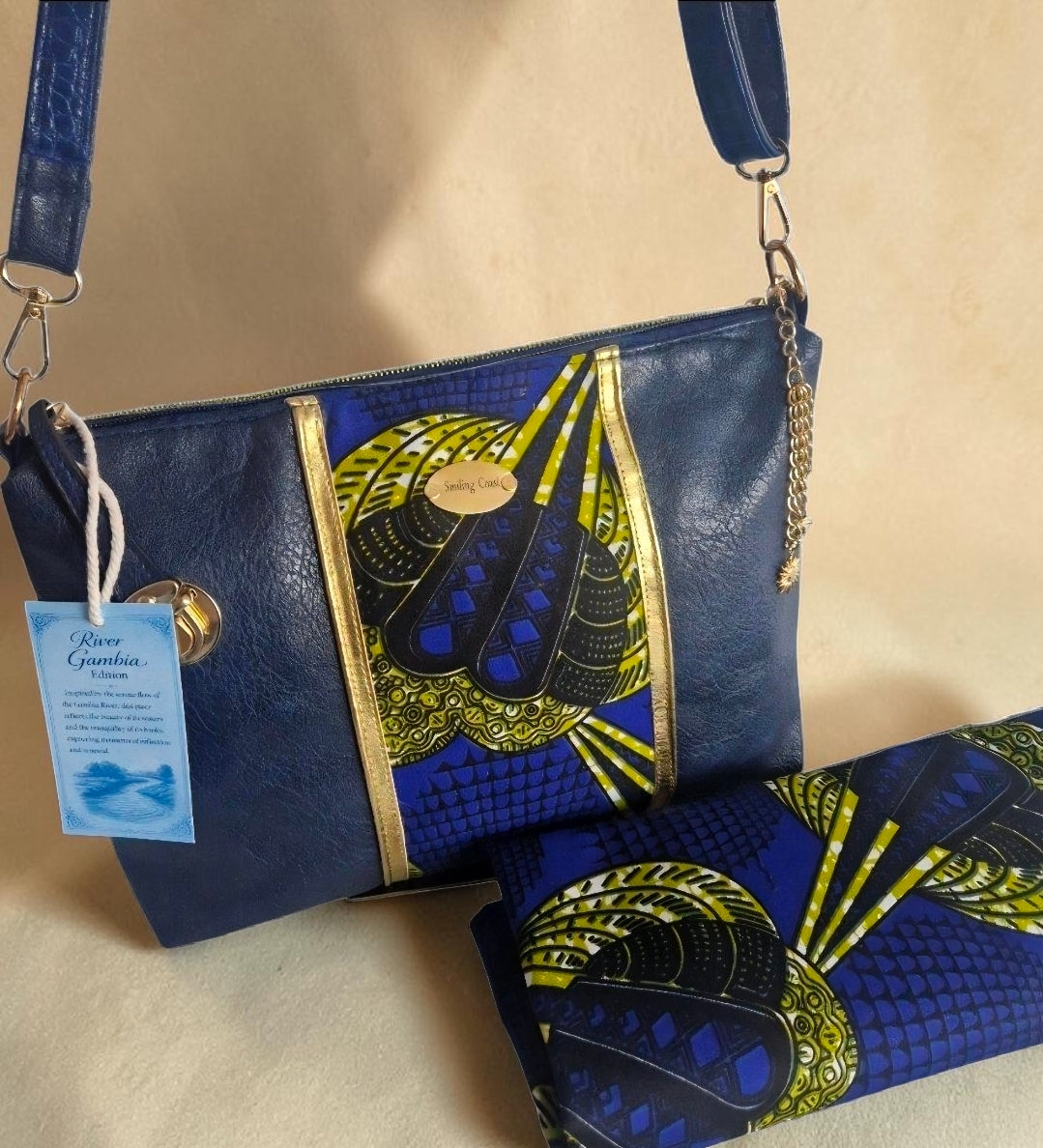 African waxprint/Vegan Leather Shoulder Bag (895 kr)
