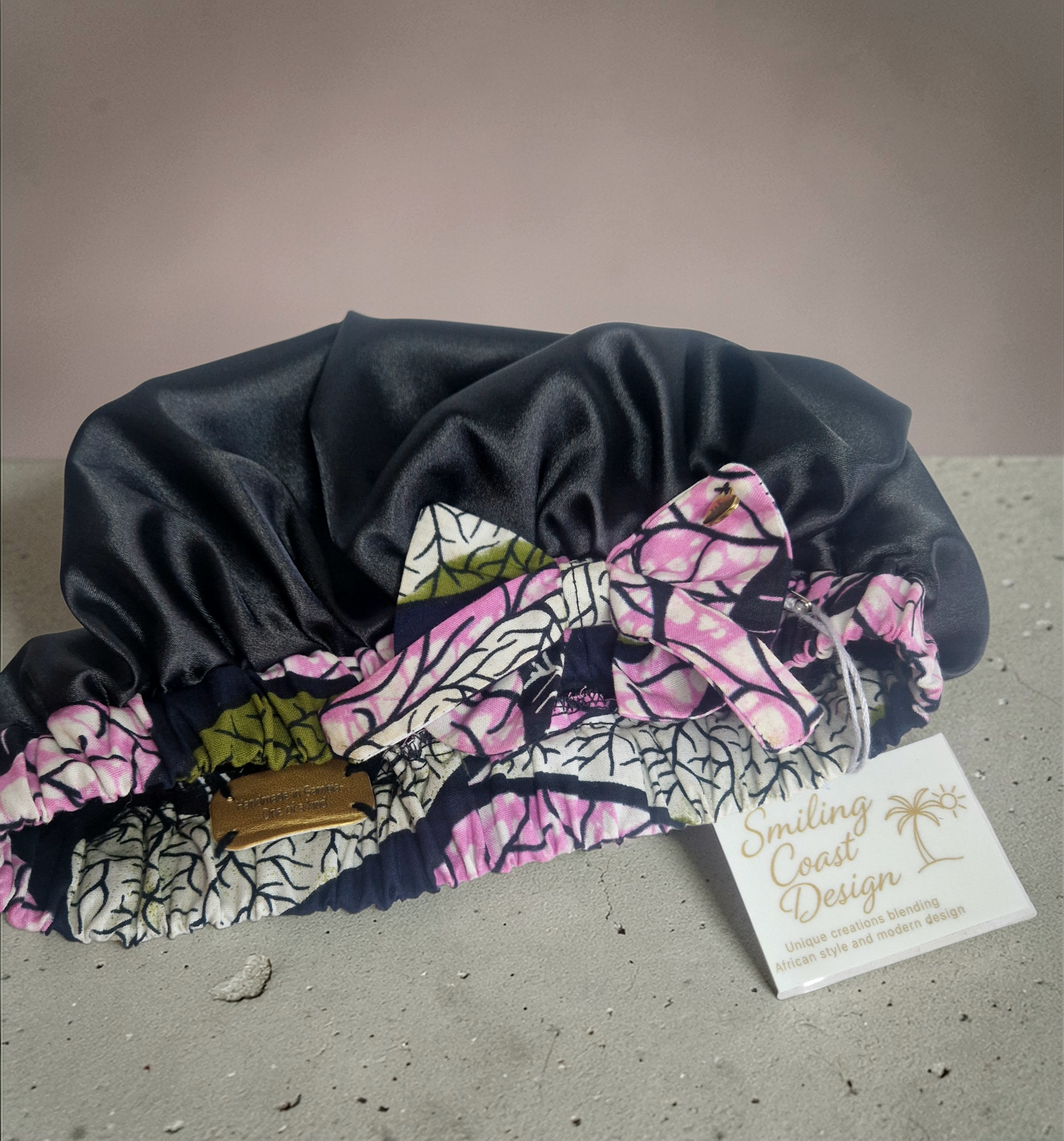 African Waxprint / Satin Bonnet (229kr)