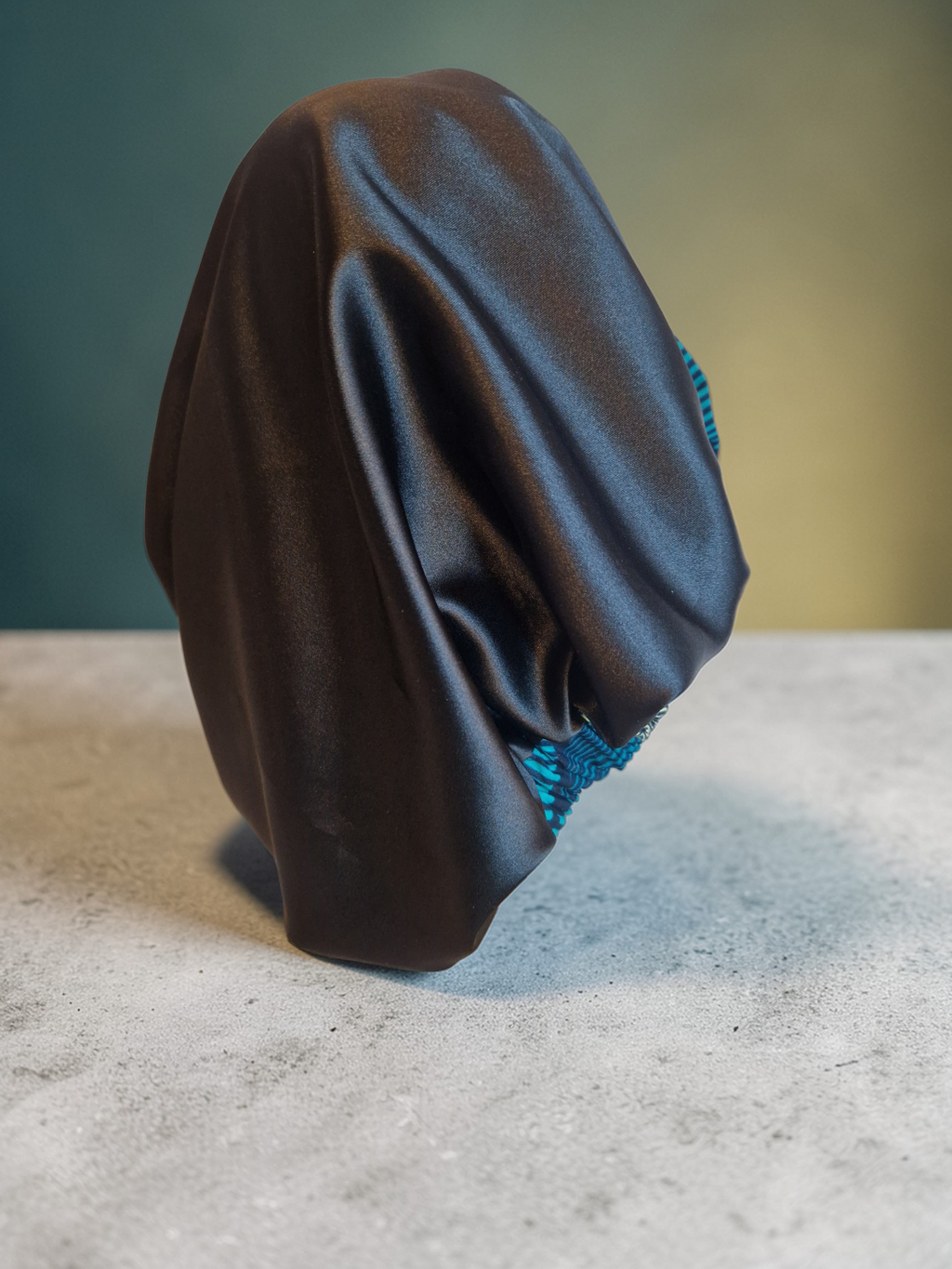 African Waxprint / Satin Bonnet (229kr)