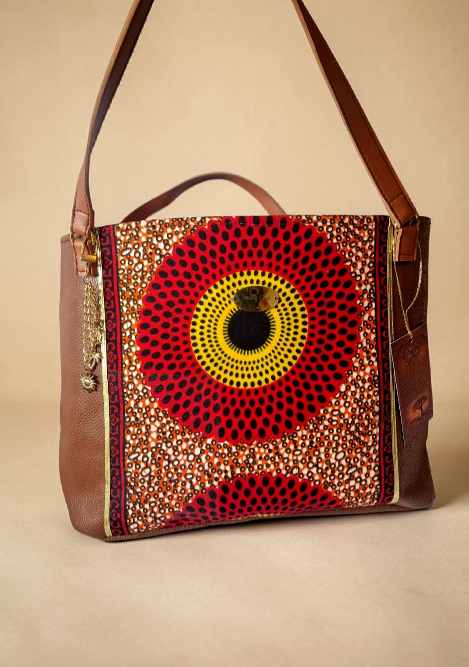 African waxprint/Vegan lether totebag(1395 kr)