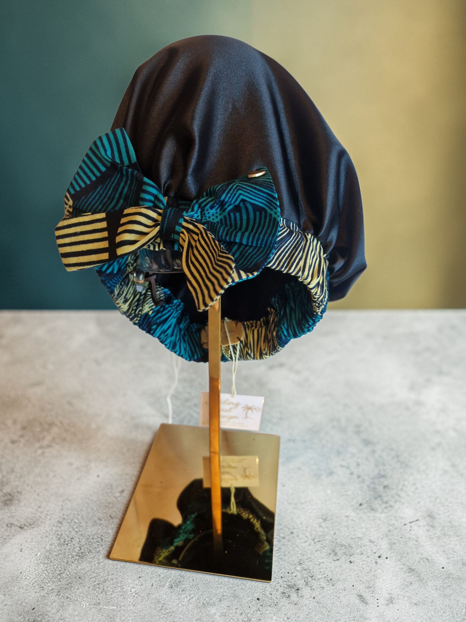 African Waxprint / Satin Bonnet (229kr)