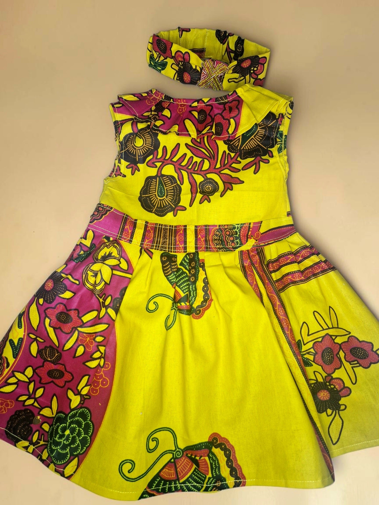 African waxprint baby dress and headband/ Size 12-18 months(499 kr)