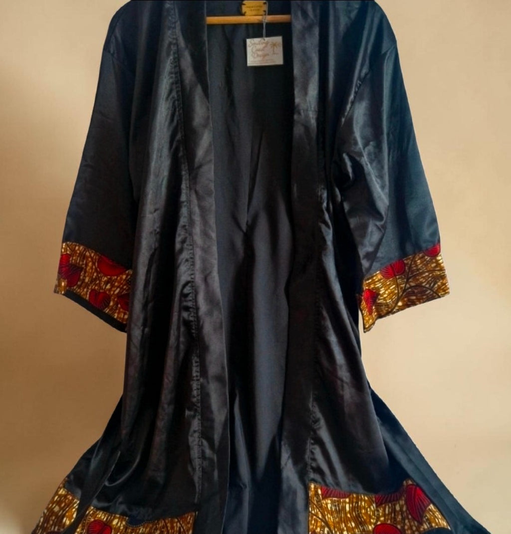 African Waxprint/Black Satin Robe (699 kr)