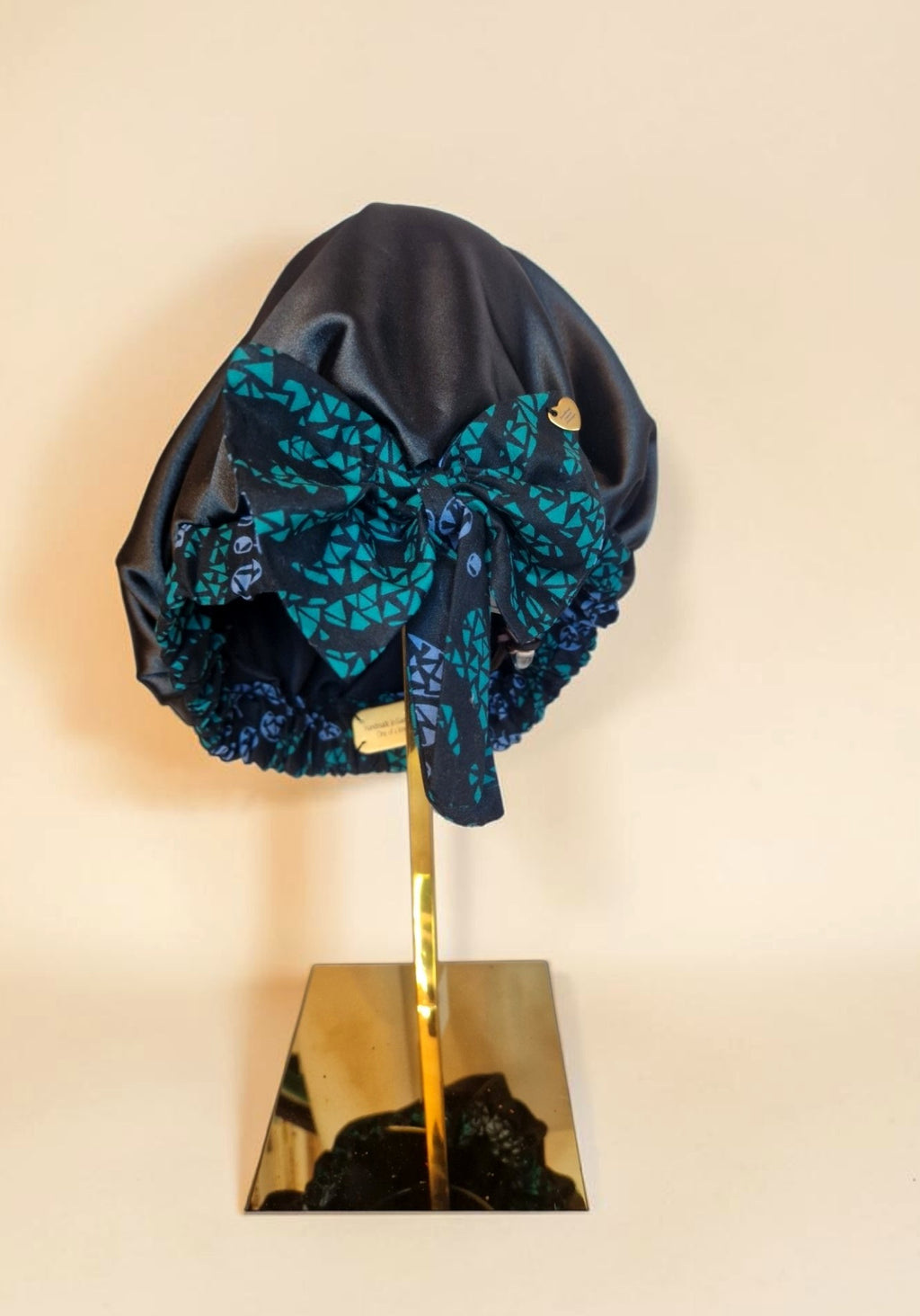 African Waxprint / Satin Bonnet (229kr)