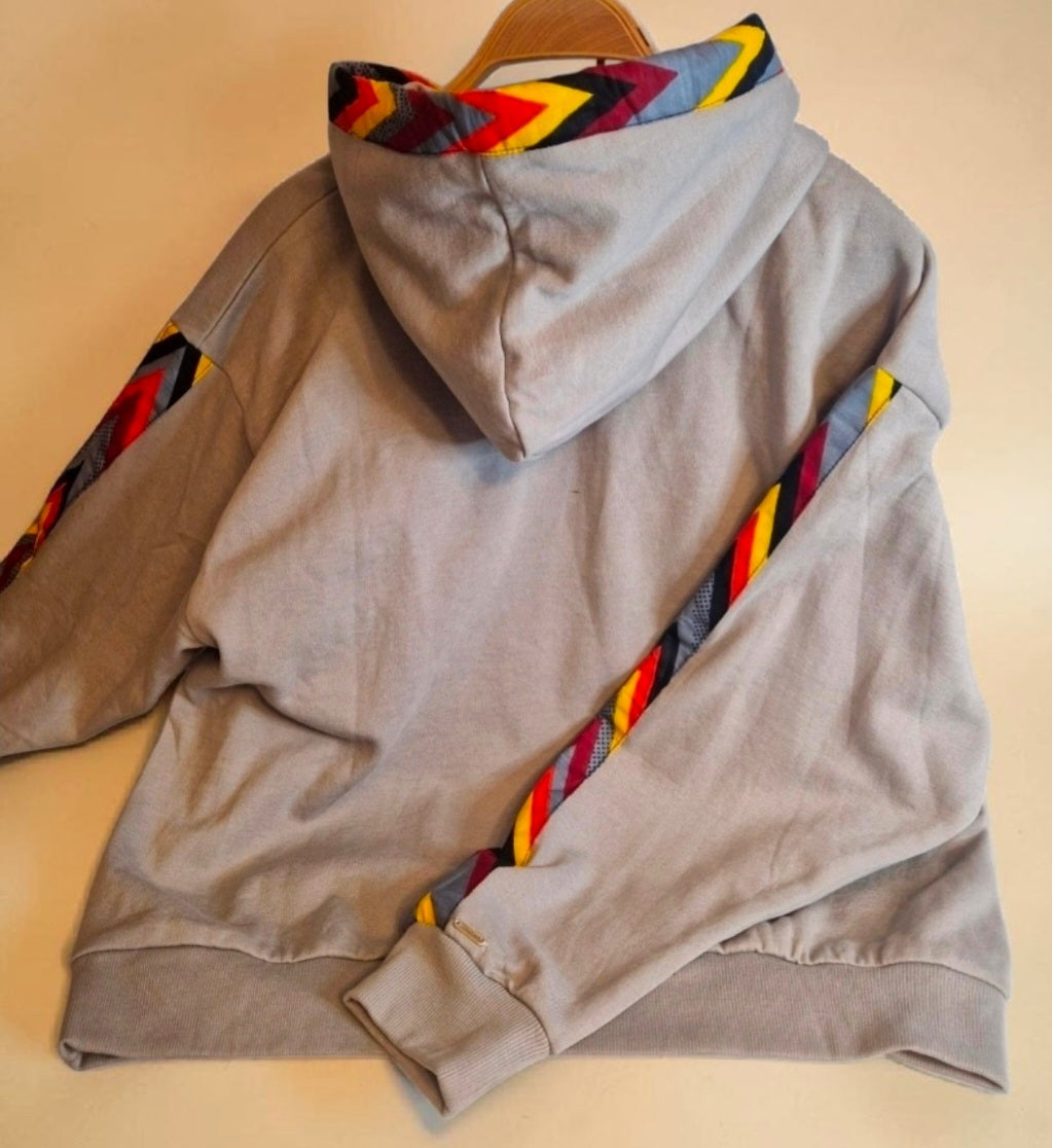 African Waxprint Hoodie Size M  (799 kr)