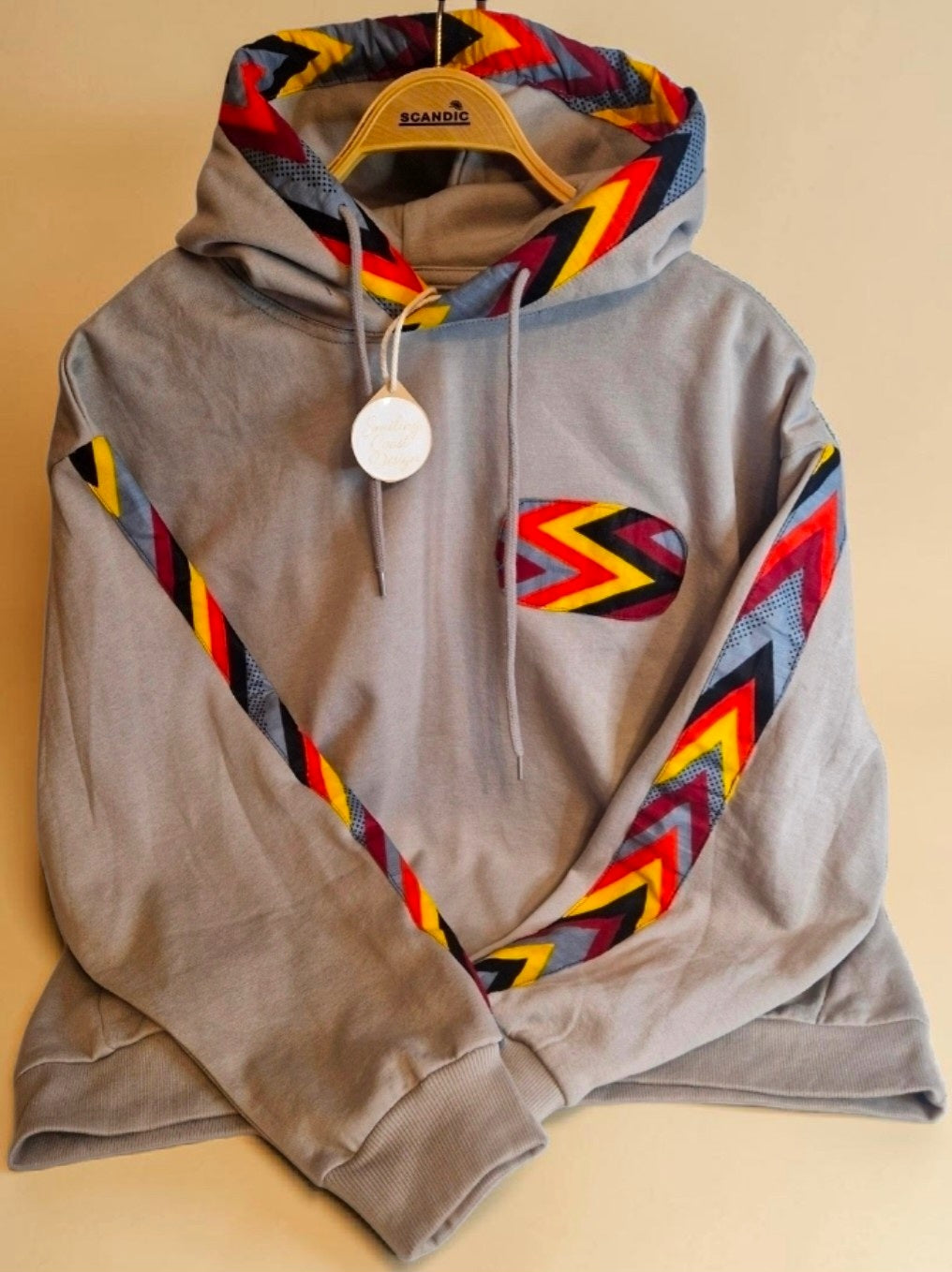 African Waxprint Hoodie Size M  (799 kr)