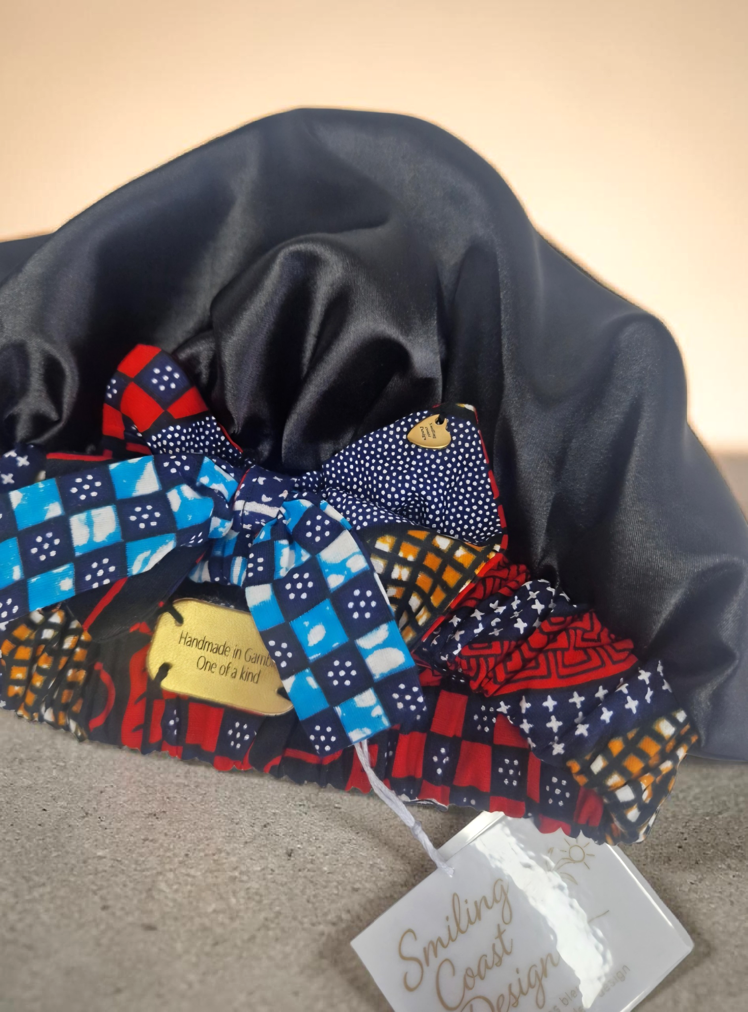 African Waxprint / Satin Bonnet (229kr)