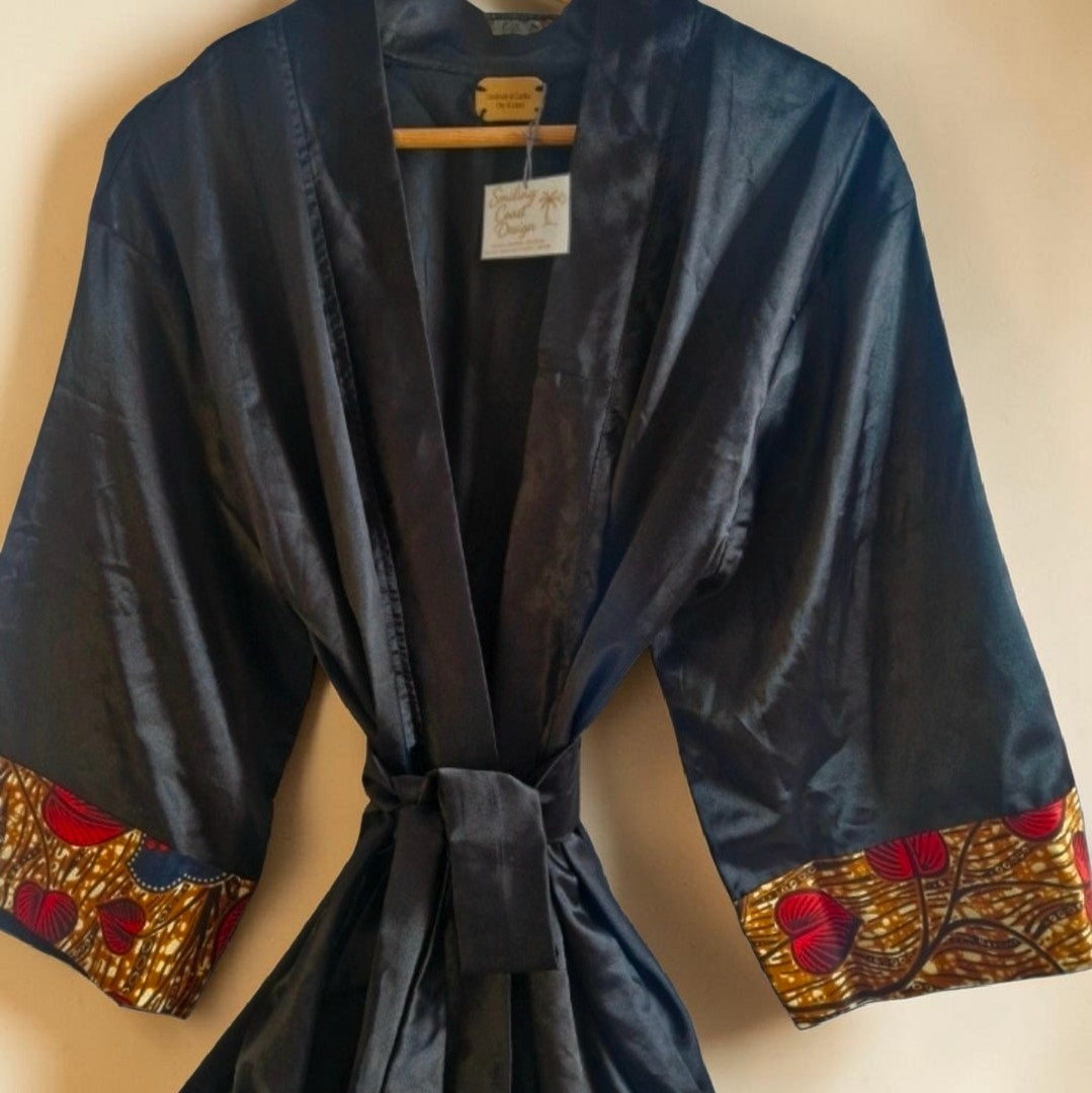 African Waxprint/Black Satin Robe (699 kr)