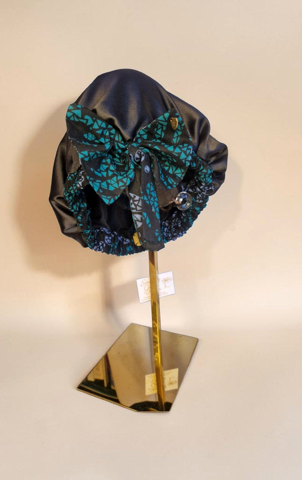 African Waxprint / Satin Bonnet (229kr)