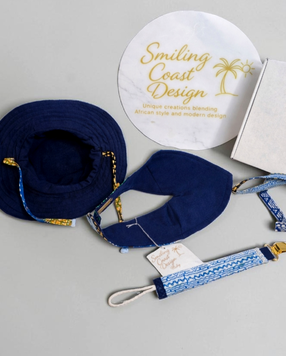 African Wax Print Baby Set – Sun Hat, Bib & Pacifier Clip (499 kr)
