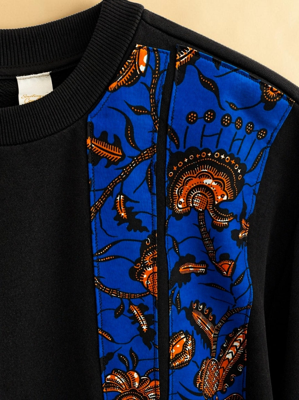 African Waxprint Sweatshirt Size M (895 kr)