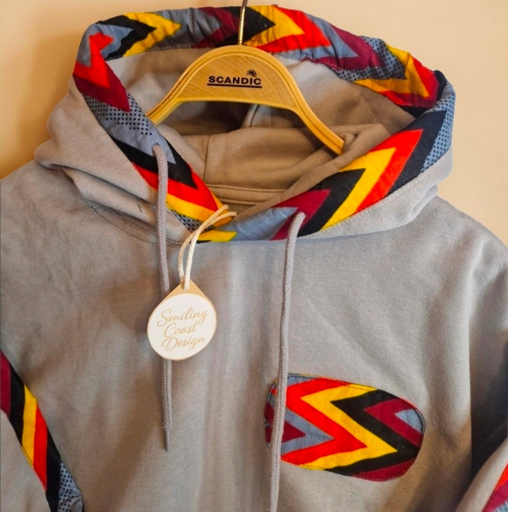 African Waxprint Hoodie Size M  (799 kr)