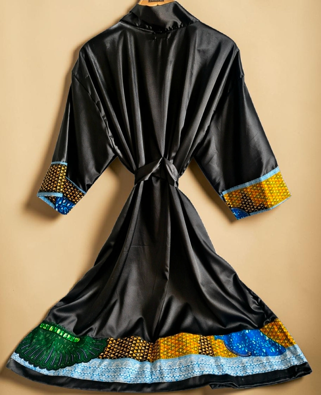 African Waxprint/Black Satin Robe(699 kr)