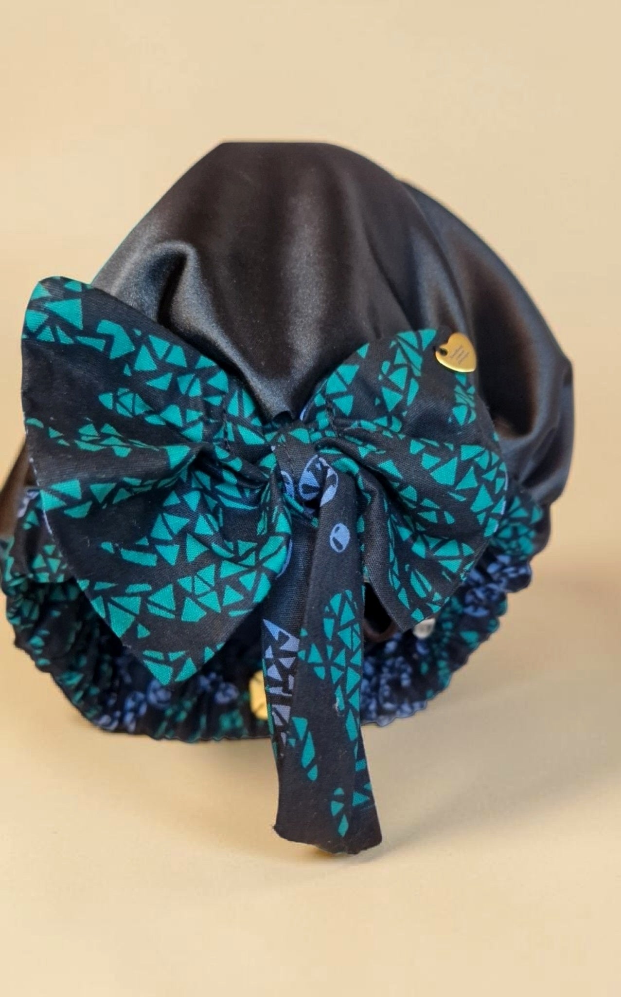 African Waxprint / Satin Bonnet (229kr)