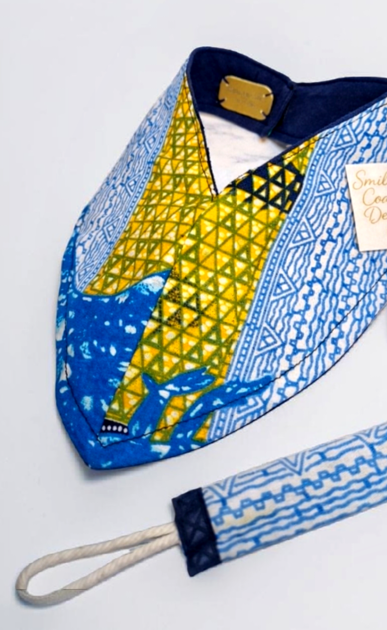 African Wax Print Baby Set – Sun Hat, Bib & Pacifier Clip (499 kr)
