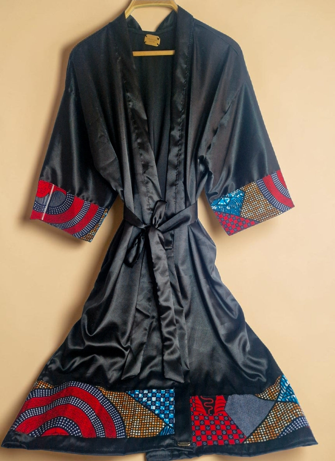 African Waxprint/Black Satin Robe (699 kr)