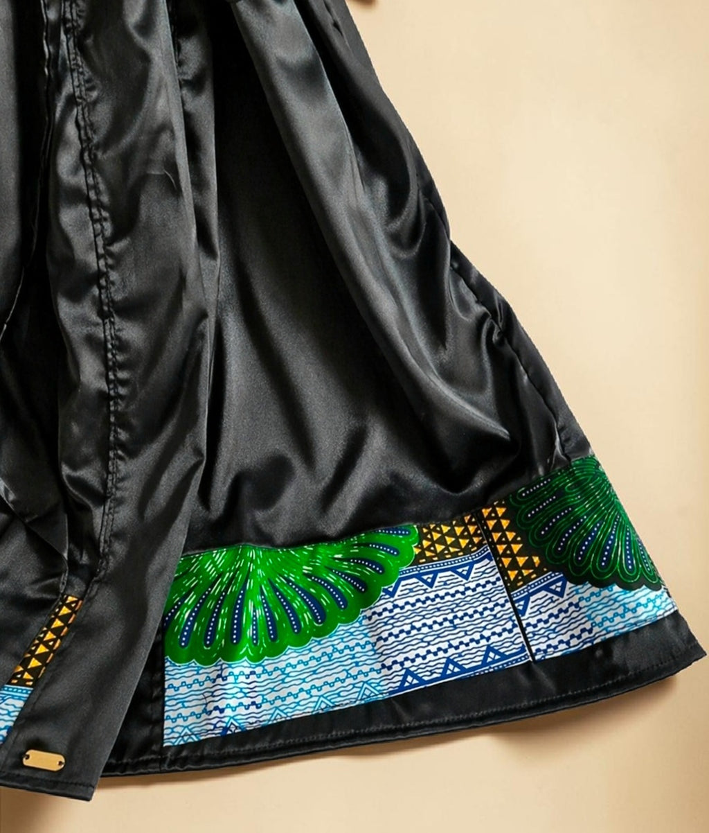 African Waxprint/Black Satin Robe(699 kr)