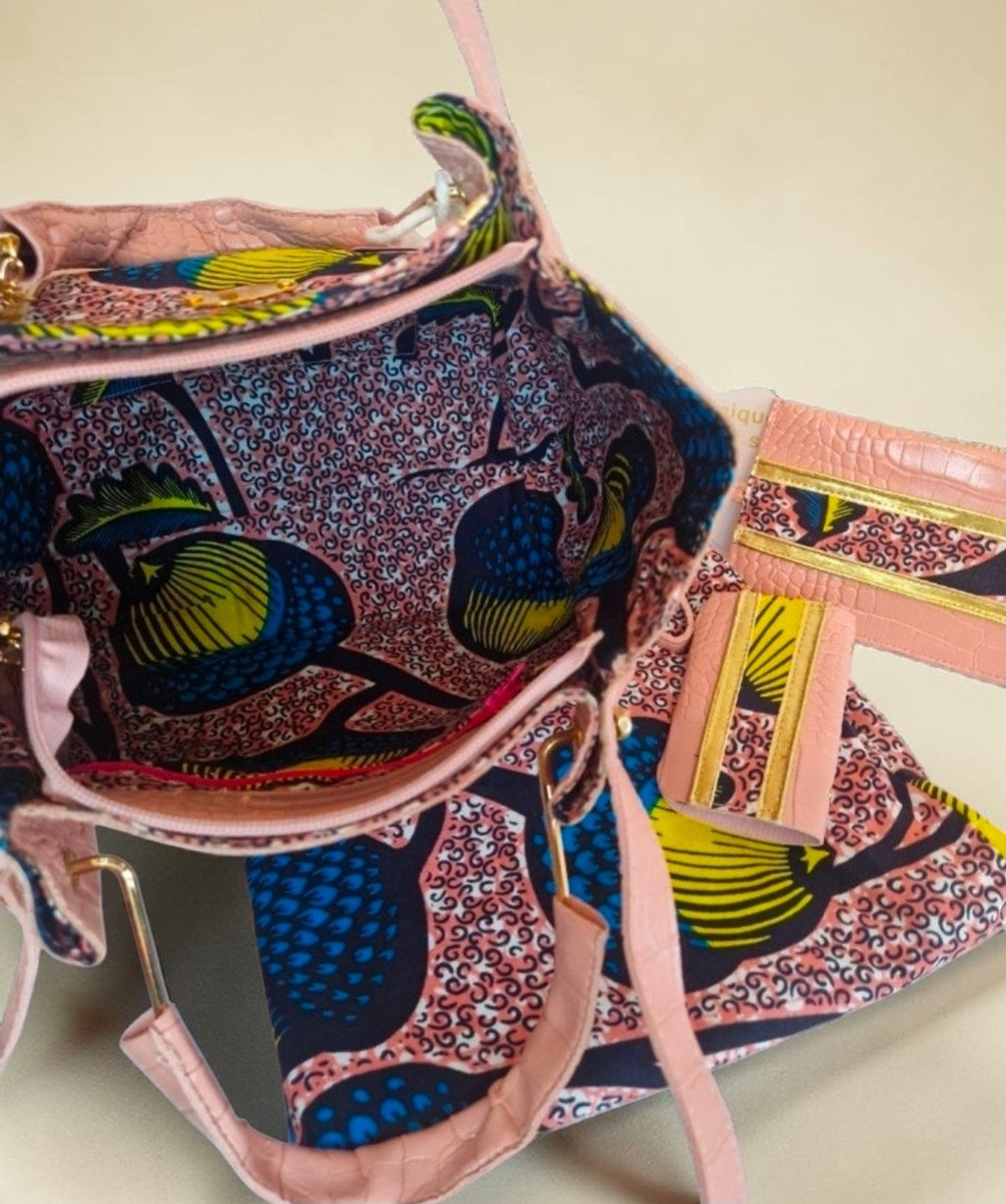 African Wax Print/ Vegan leather Handbag Set (1095 kr)