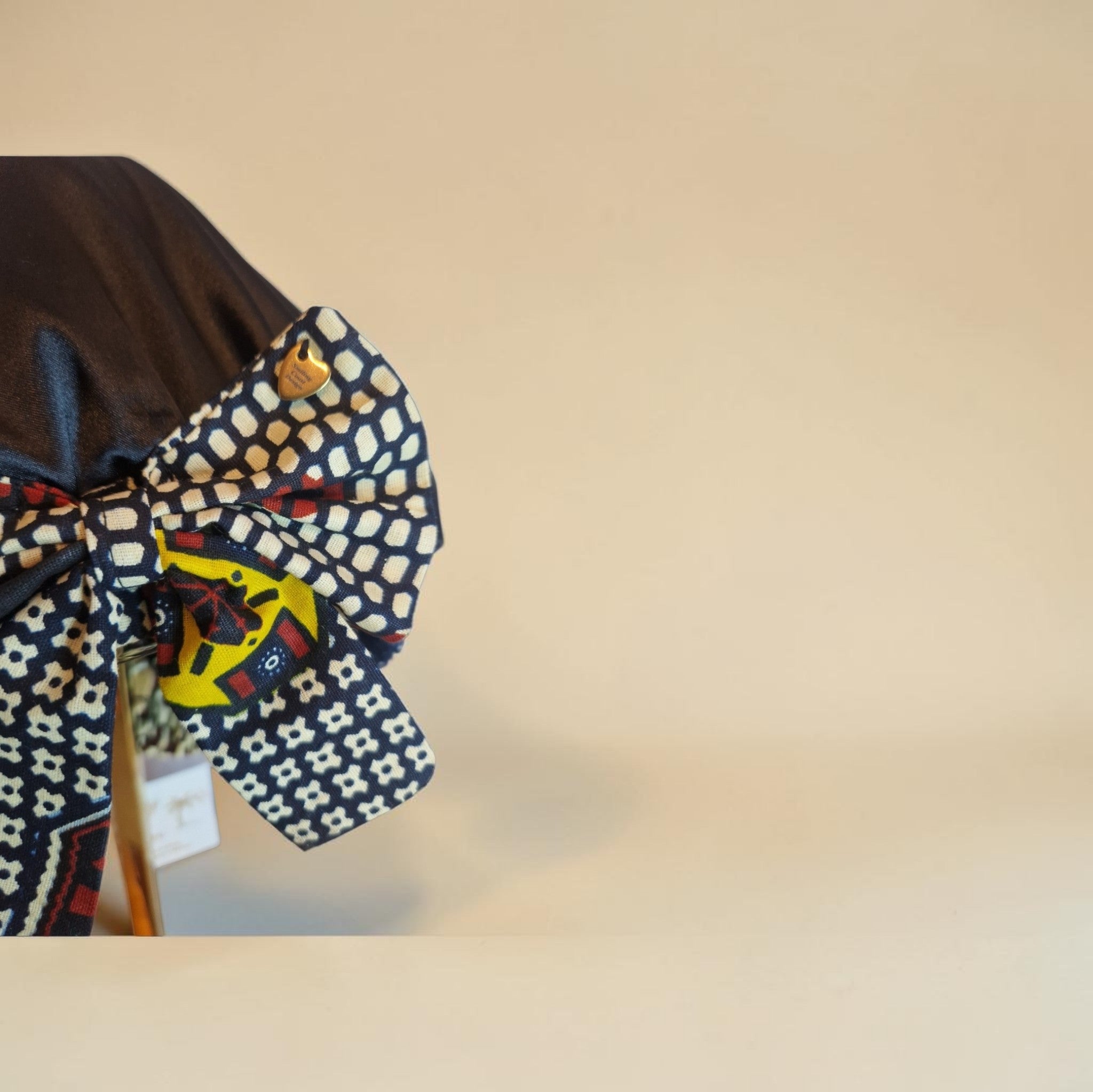 African Waxprint / Satin Bonnet (229kr)
