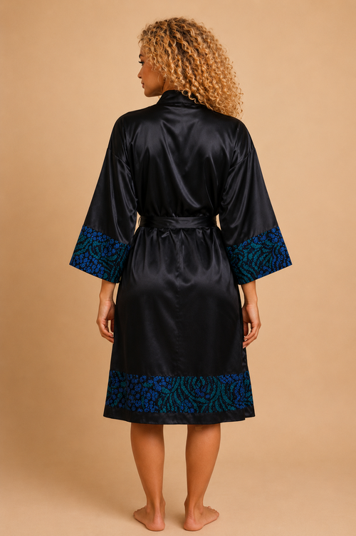 African Wax Print/Black Satin Robe (699 kr)
