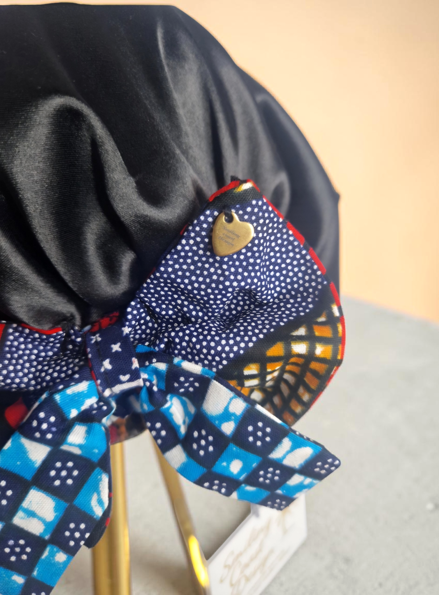 African Waxprint / Satin Bonnet (229kr)