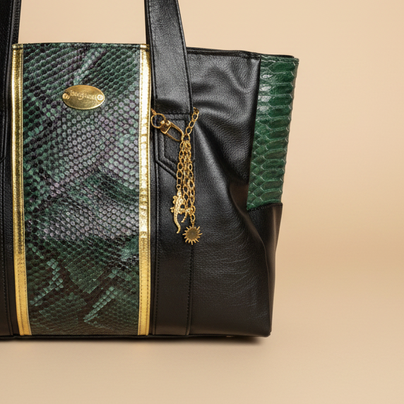 Crocodileprint/Vegan Leather -Shopper bag (1295 kr)